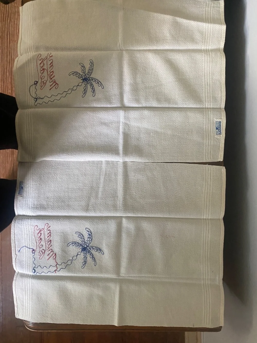Vintage Miami Beach hand towels set of 2 unused